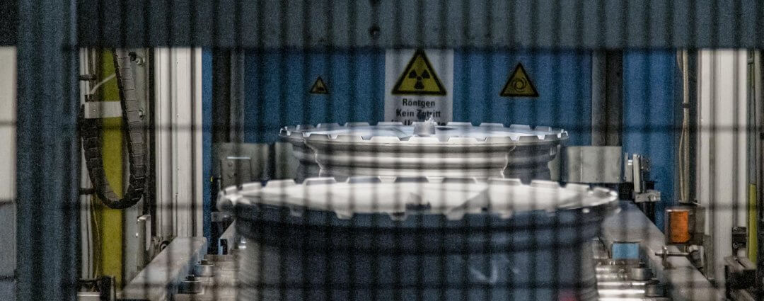 BBS Felgen werden beim Röntgen einer strengen Qualitätskontrolle unterzogen