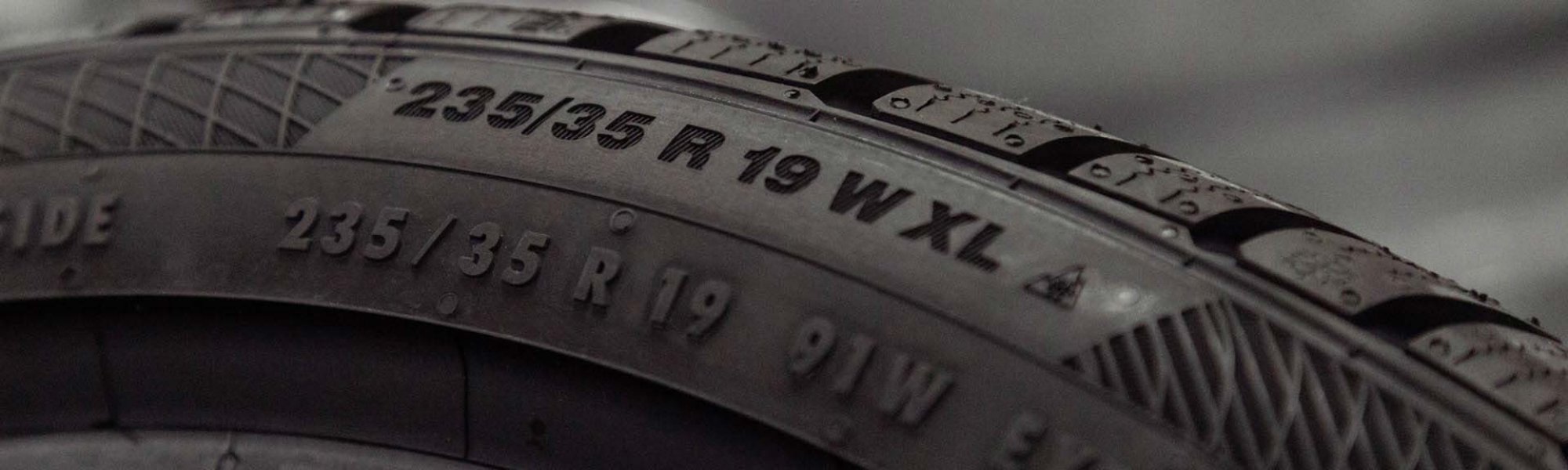 Reifendimensionen 235/35 R 19 W XL