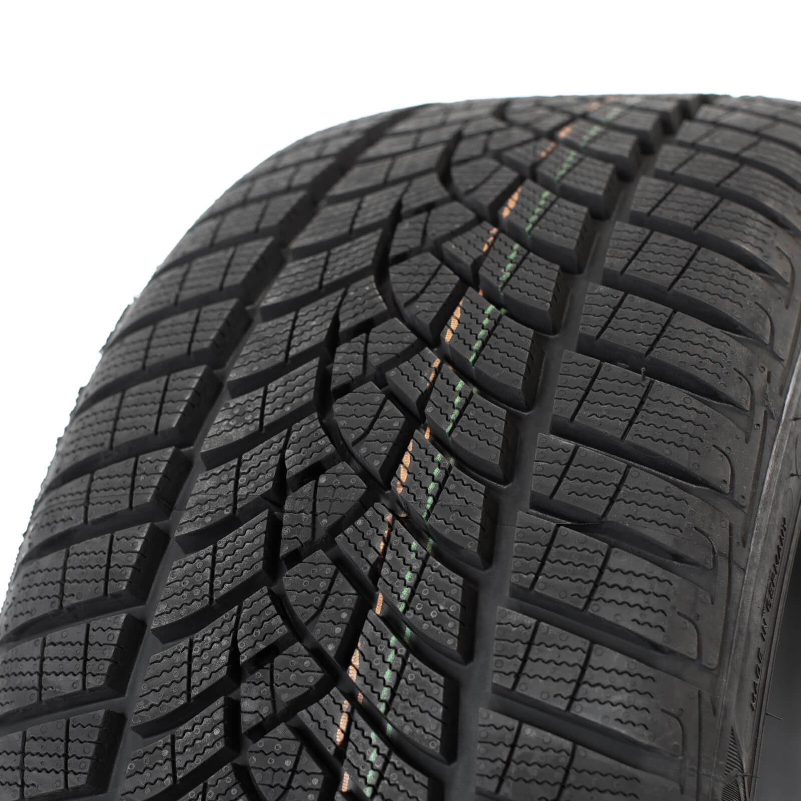 Goodyear UltraGrip Performance +