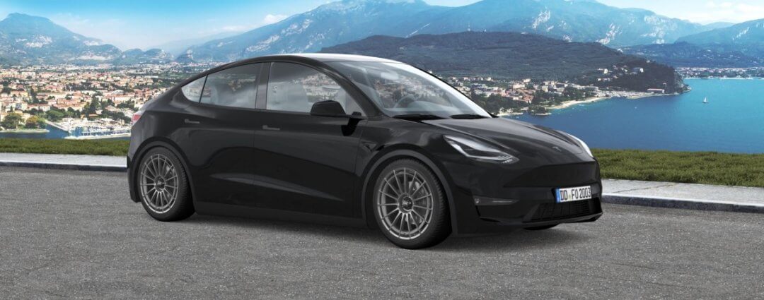 OZ Superturismo AERO star graphite Tesla Model Y SUV